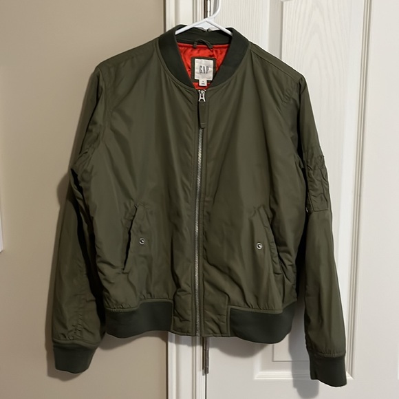GAP Nylon Bomber in Green size medium - Picture 2 of 4